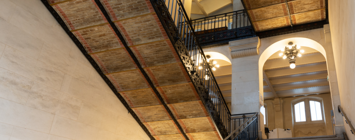 Escalier du centre Panthéon